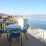 Appartamento By The Sea Slatine, Ciovo - 7512 Slatine